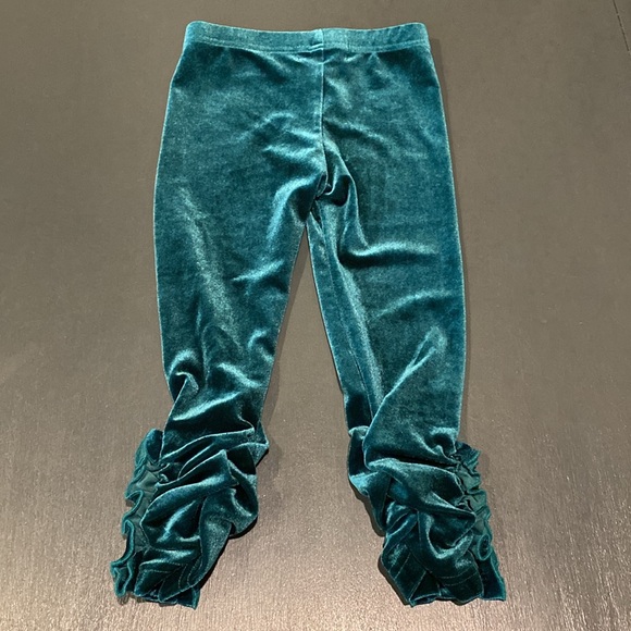 Cheeky Plum Cora Play Set - Feliz Navidad - 18-24 months - Picture 8 of 9